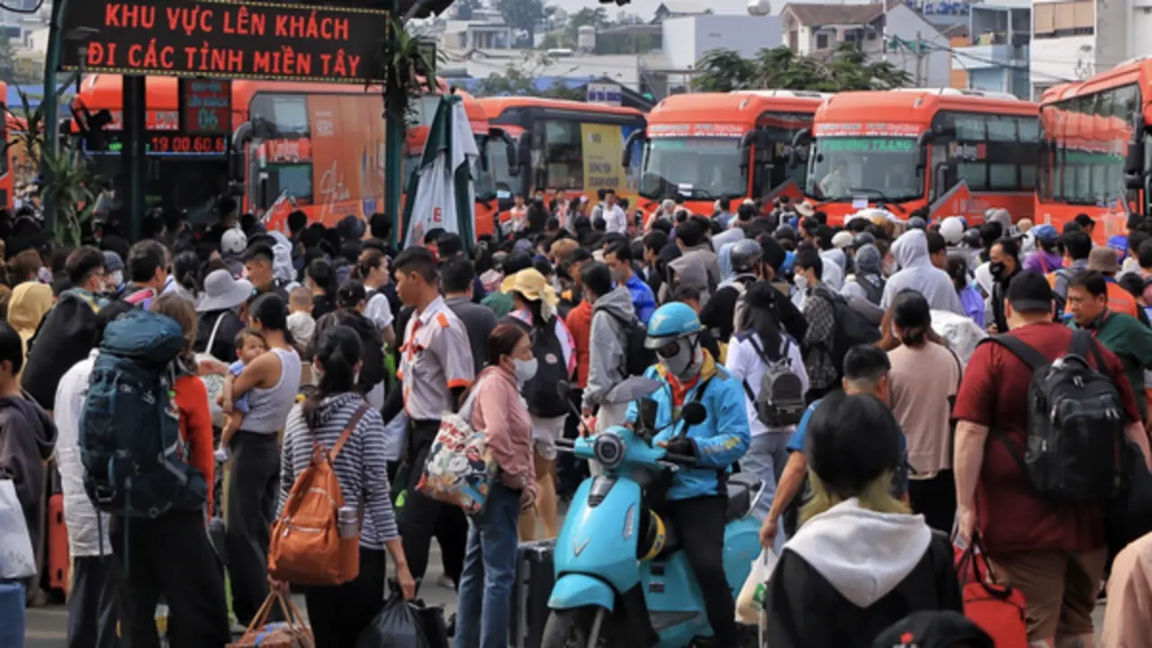 Bến xe Miền Tây dịp nghỉ lễ Giỗ tổ Hùng Vương, 30.4: Đông nhất ngày nào?