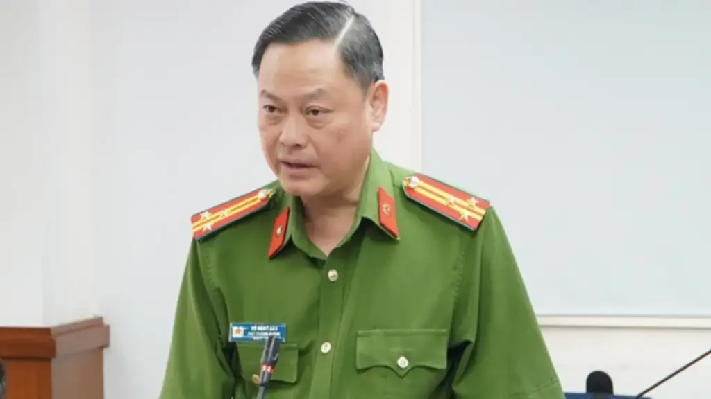 Công an TP.HCM xử lý lấn chiếm vỉa hè: Điểm 'nóng' chuyển biến rõ sau 1 tháng