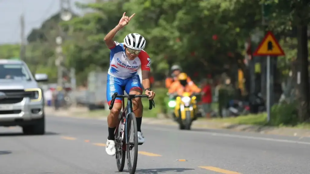 Cua rơ Việt Nam độc diễn giành điểm thưởng đáng nể ở Cúp truyền hình TP.HCM