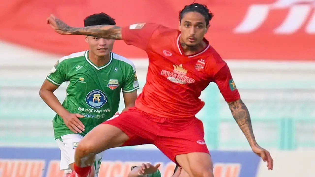 Cựu vương V-League Long An thua CLB trường đại học