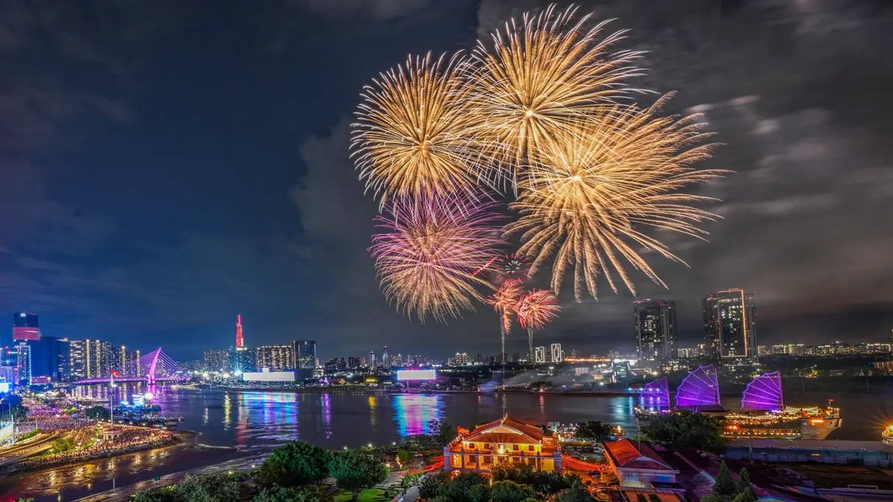 Du lịch chậm trên sông Sài Gòn, có tour hút khách giá vài nghìn USD