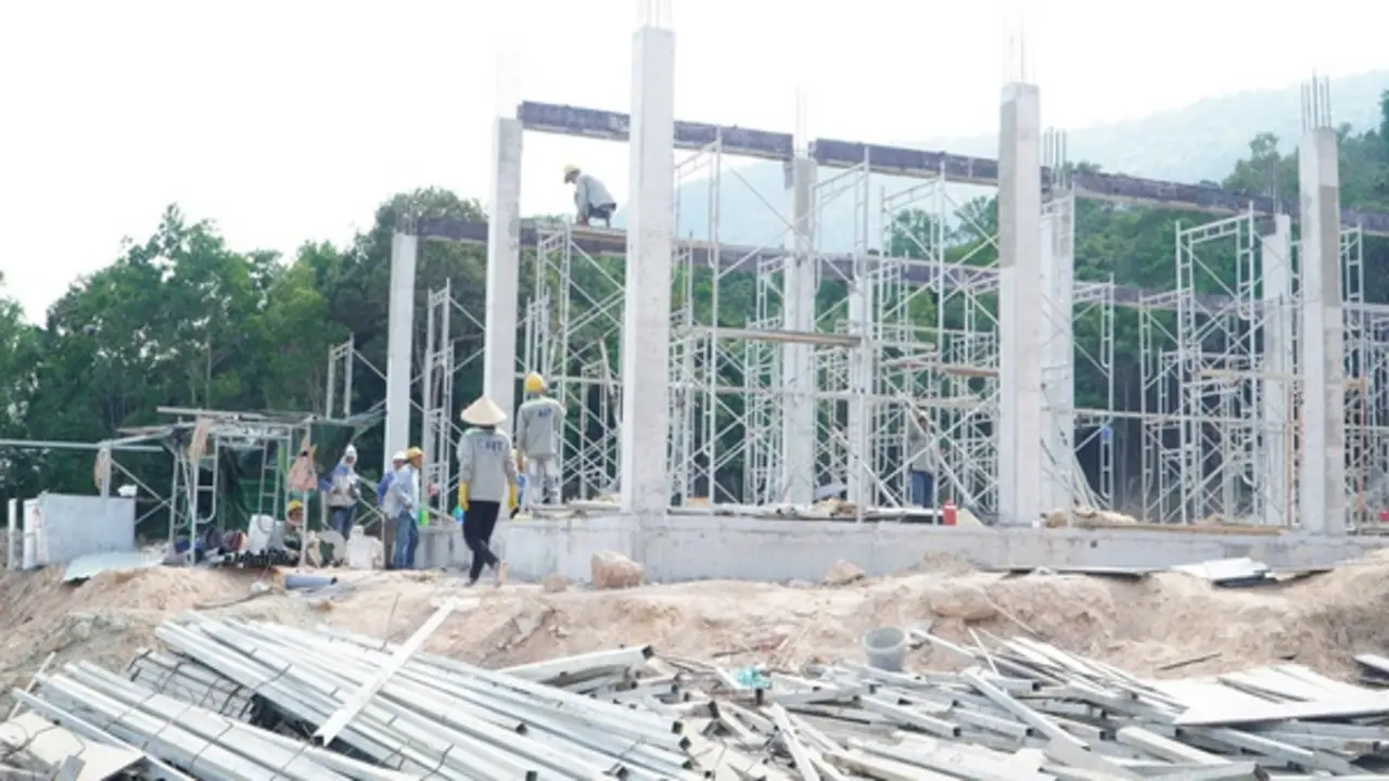 EVNSPC tăng cường kiểm tra, đôn đốc các dự án điện cho Phú Quốc và APEC 2027