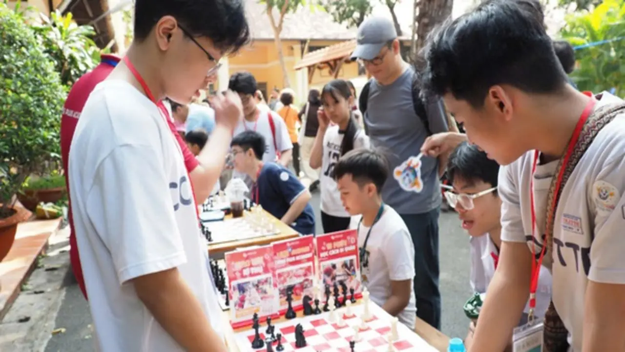 Học sinh tham dự ngày hội ngôn ngữ có nhiều người học đứng thứ 4 trên thế giới