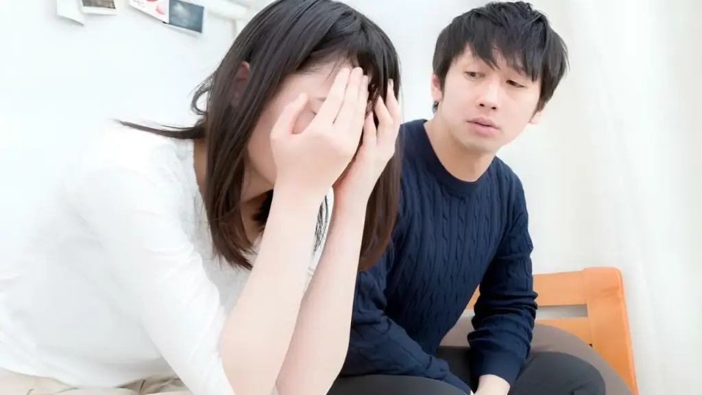 Hôn nhân rạn nứt vì 'chuyện vặt'