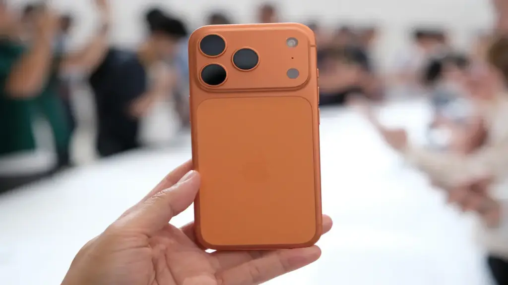 iPhone 17 Pro Max bán chạy nhất cuối năm 2025