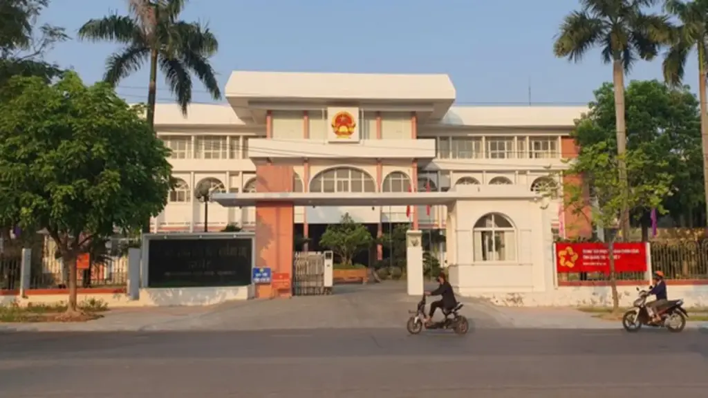 'Không phải đưa ngược cán bộ làm việc ở bắc Quảng Trị vào lại nam Quảng Trị'