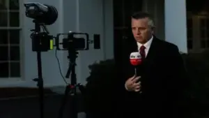 Nhà Trắng cấm nhân viên dùng thông tin mật trong cuộc chiến với Iran để đặt cược