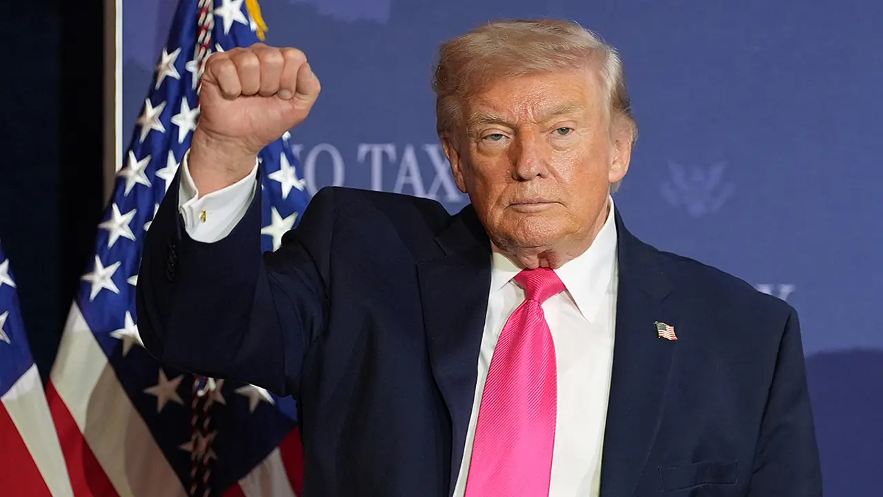 Ông Trump tiếp tục dọa 'phá hủy mọi cây cầu, nhà máy điện' ở Iran