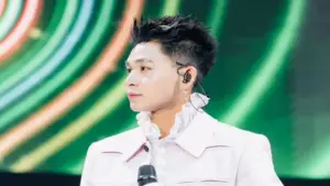 Sở Văn hóa đang thẩm định MV 'gợi ẩn ý tình dục' của Jun Phạm