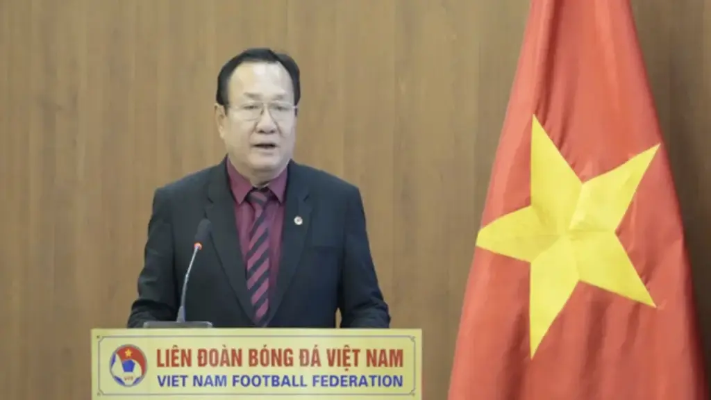 Tân HLV đội tuyển Việt Nam Hoàng Văn Phúc: 'Kế nhiệm huyền thoại Mai Đức Chung, áp lực là chuyện bình thường'