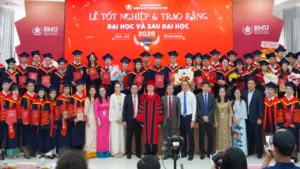 'Y đức là điều tuyệt đối không được phép đánh mất', lời dặn của hiệu trưởng trường y